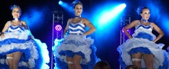 Show cabaret - Danseuses de revue et chanteuse